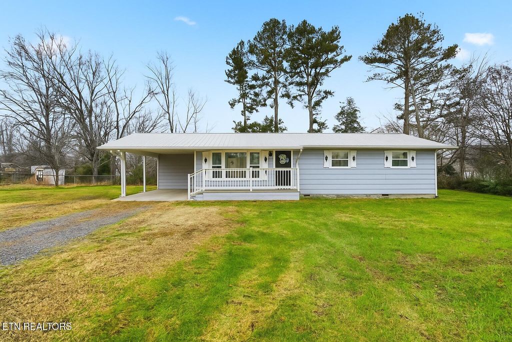 Photo of 335 Fenway Dr Drive, Sevierville, TN 37863 (MLS # 1324210)