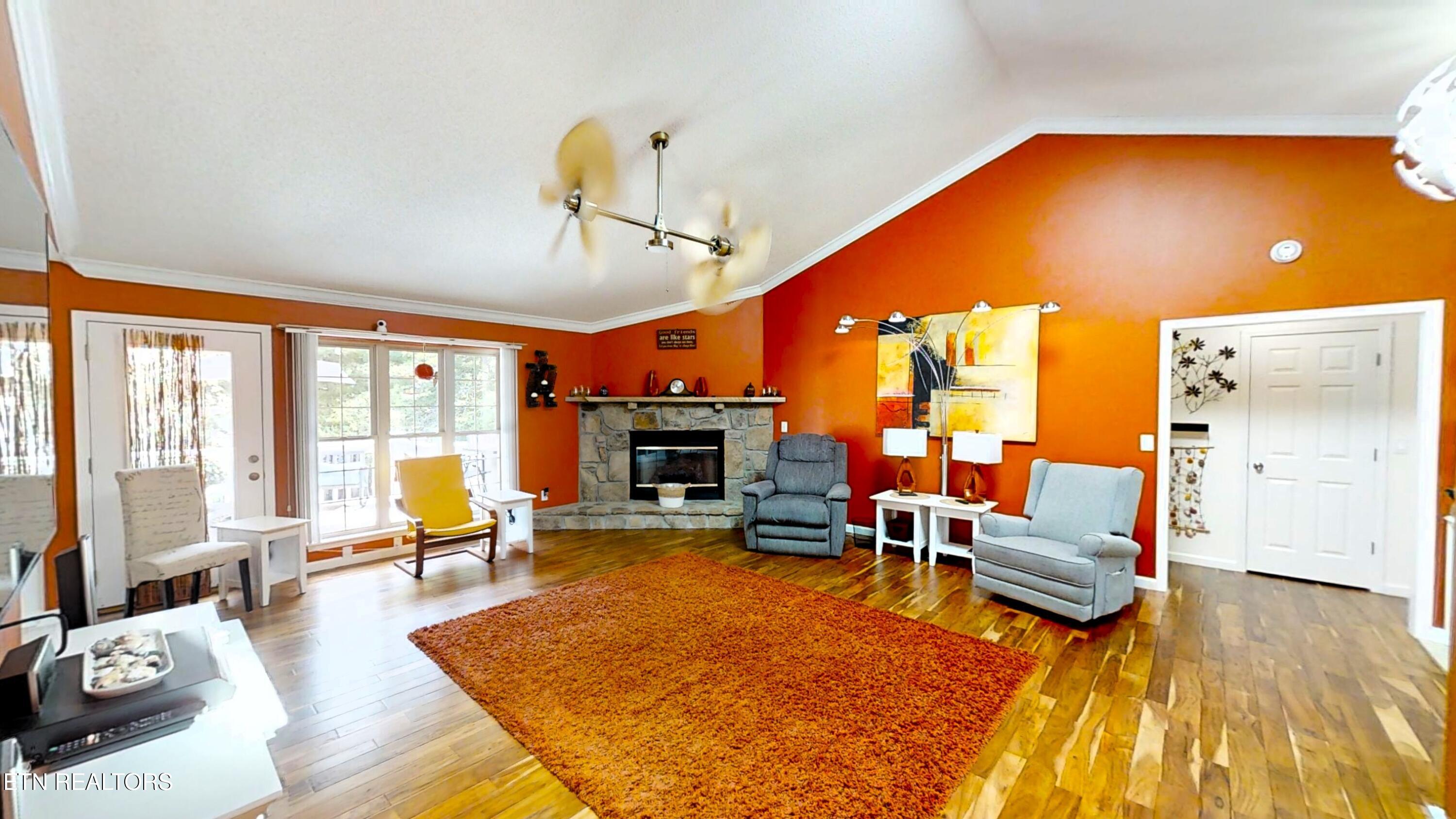 13 Windsor Point