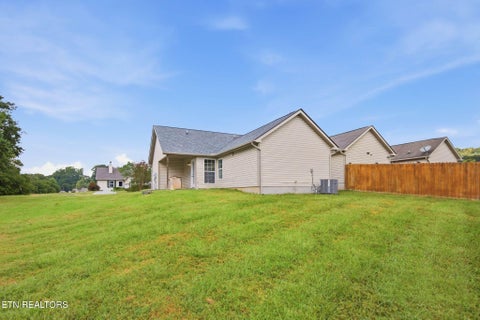 Tiny photo for 5504 Flathead Way, Knoxville, TN 37924 (MLS # 1355972)