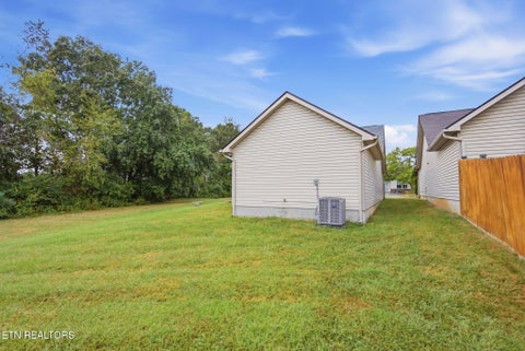 Tiny photo for 5504 Flathead Way, Knoxville, TN 37924 (MLS # 1355972)