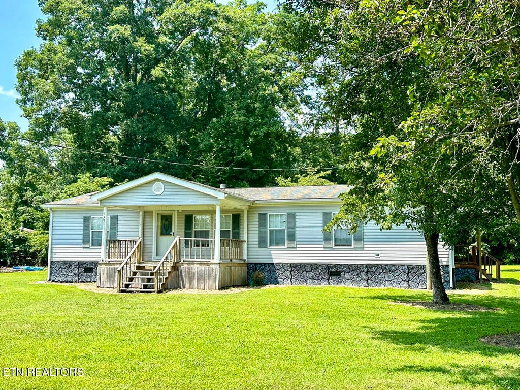 Photo of 1385 Waterfront Drive Drive, Dandridge, TN 37725 (MLS # 1305973)