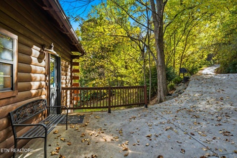 Tiny photo for 333 Sugar View Drive, Sevierville, TN 37876 (MLS # 1360417)