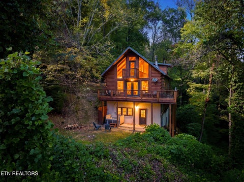 Tiny photo for 333 Sugar View Drive, Sevierville, TN 37876 (MLS # 1360417)