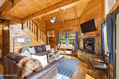 Tiny photo for 333 Sugar View Drive, Sevierville, TN 37876 (MLS # 1360417)