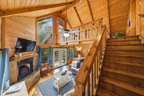 Tiny photo for 333 Sugar View Drive, Sevierville, TN 37876 (MLS # 1360417)