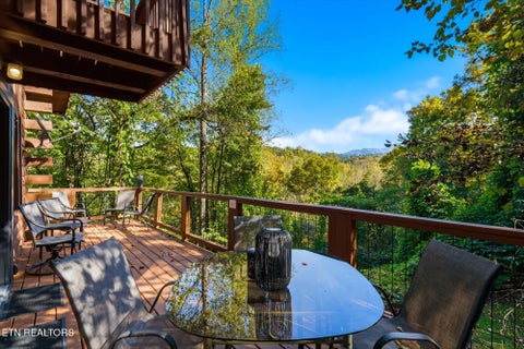Tiny photo for 333 Sugar View Drive, Sevierville, TN 37876 (MLS # 1360417)