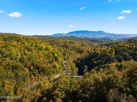 Tiny photo for 333 Sugar View Drive, Sevierville, TN 37876 (MLS # 1360417)