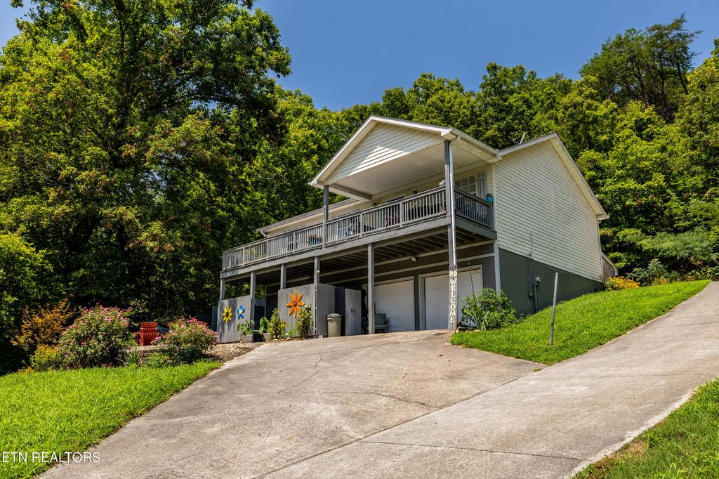 Photo of 2520 Glendale Community Rd, Greenback, TN 37742 (MLS # 1272400)