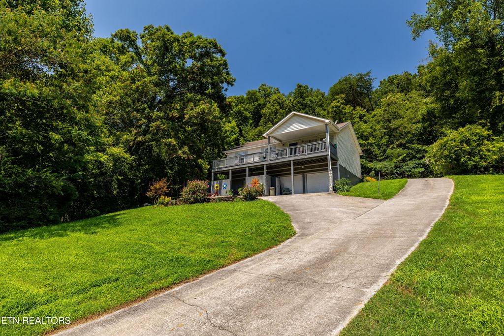 Photo of 2520 Glendale Community Rd, Greenback, TN 37742 (MLS # 1272400)