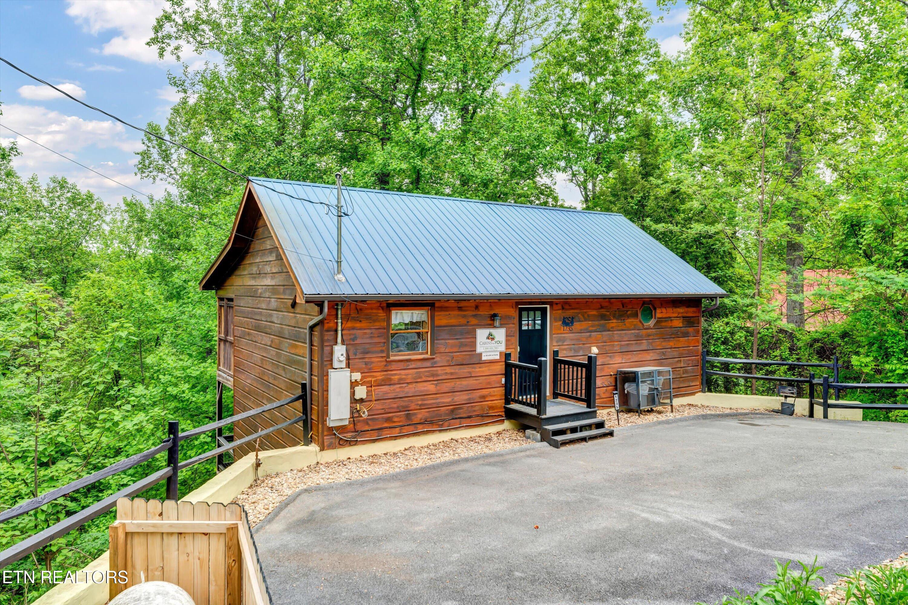 1235 Annes Rd