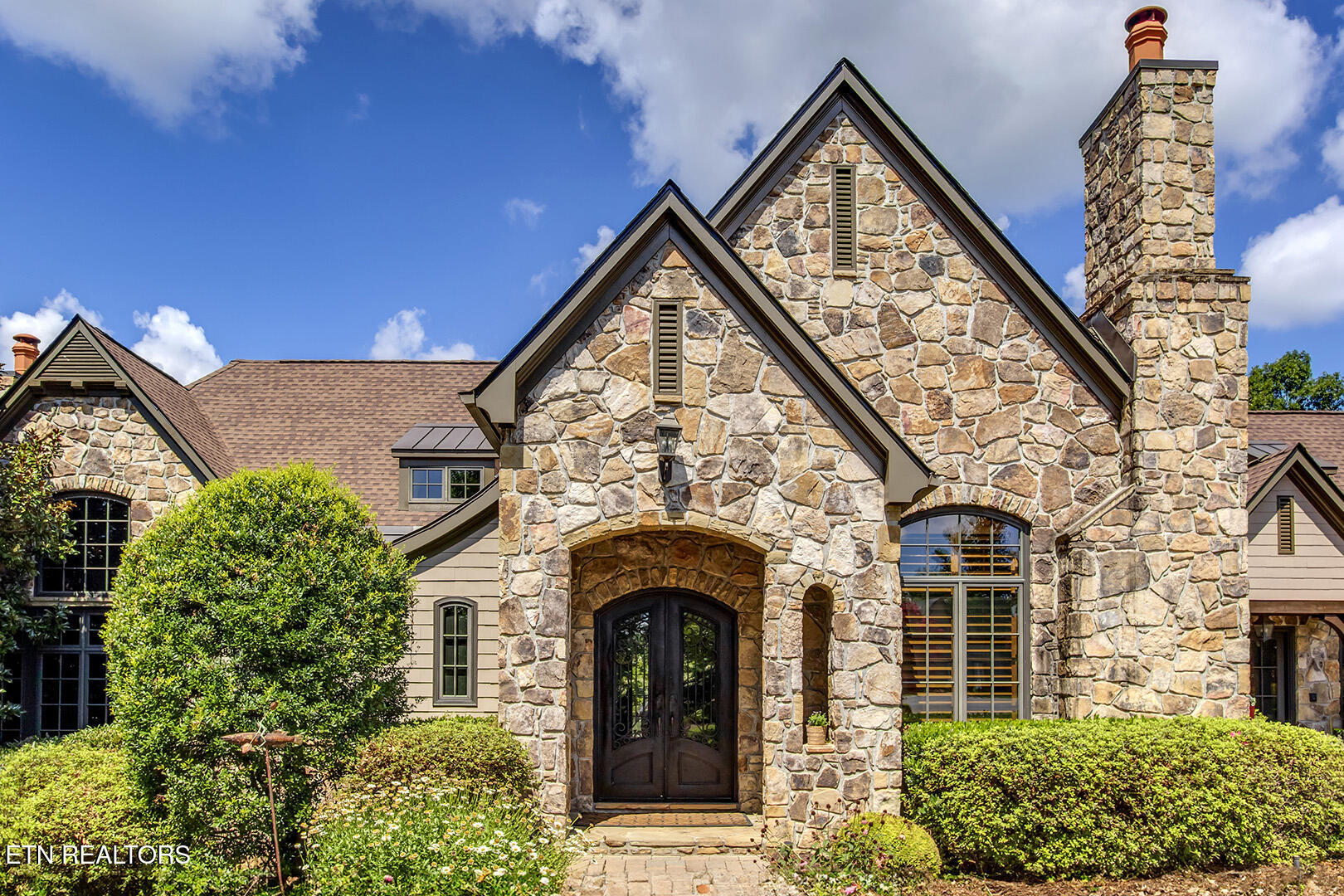 468 Careen Court