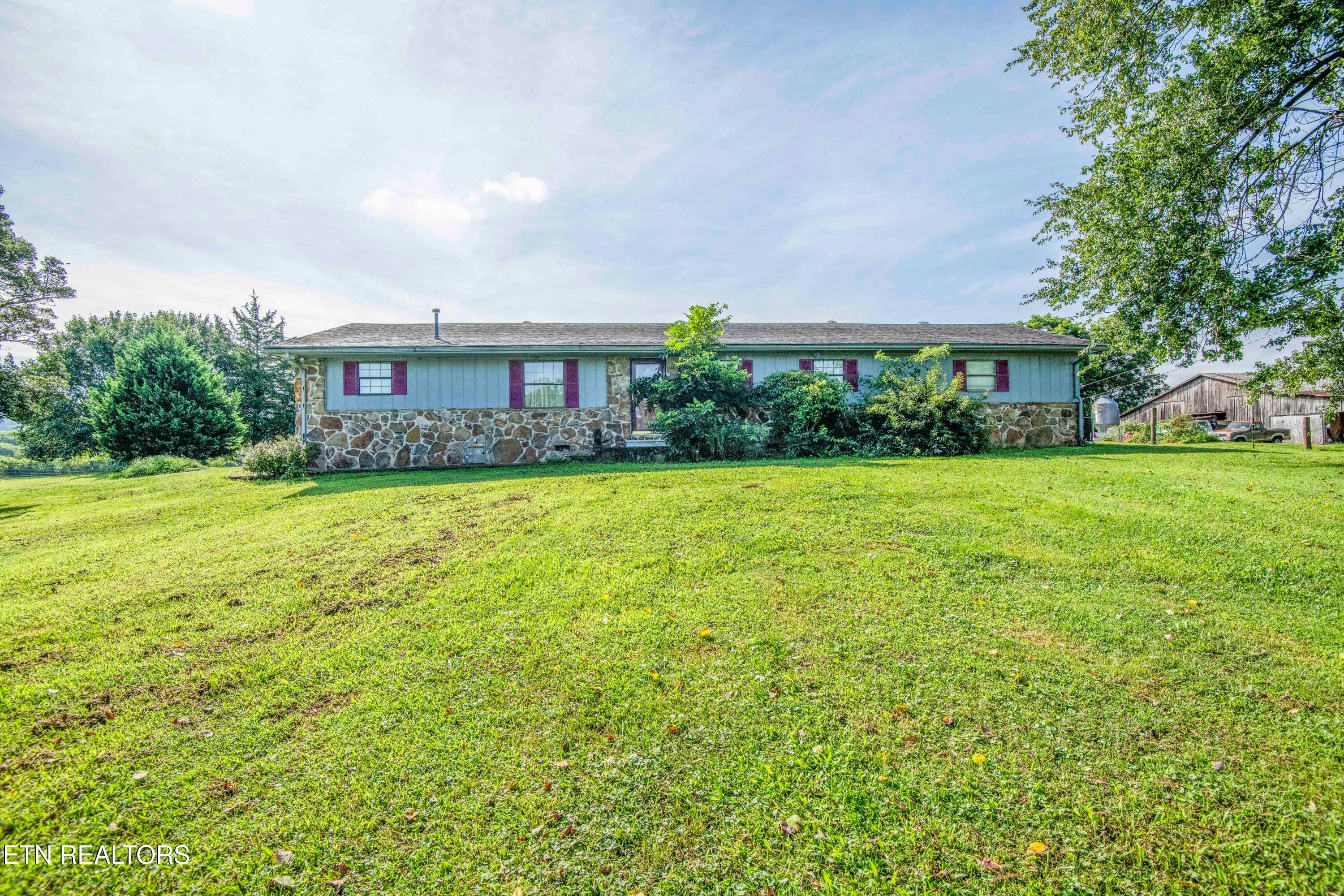 180 Bernard Rd