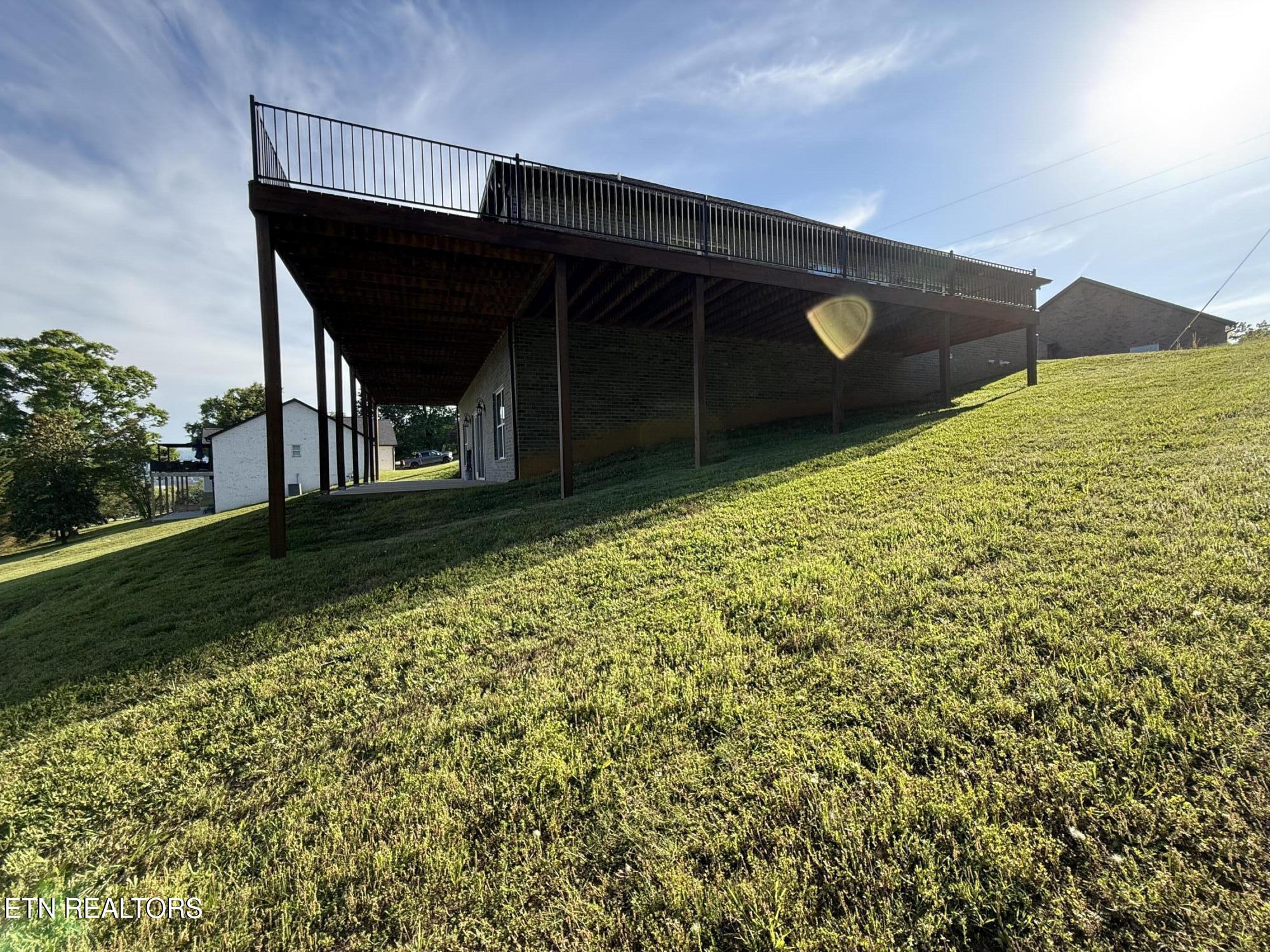 454 Lake Vista Drive