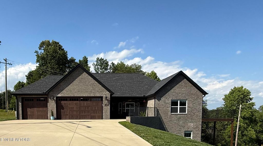 Photo of 454 Lake Vista Drive, Baneberry, TN 37890 (MLS # 1340923)
