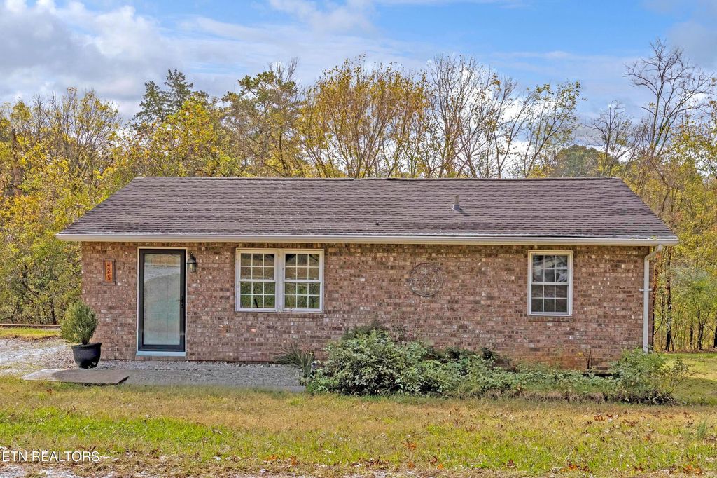 Photo of 425 Davis Rd, Strawberry Plains, TN 37871 (MLS # 1320342)