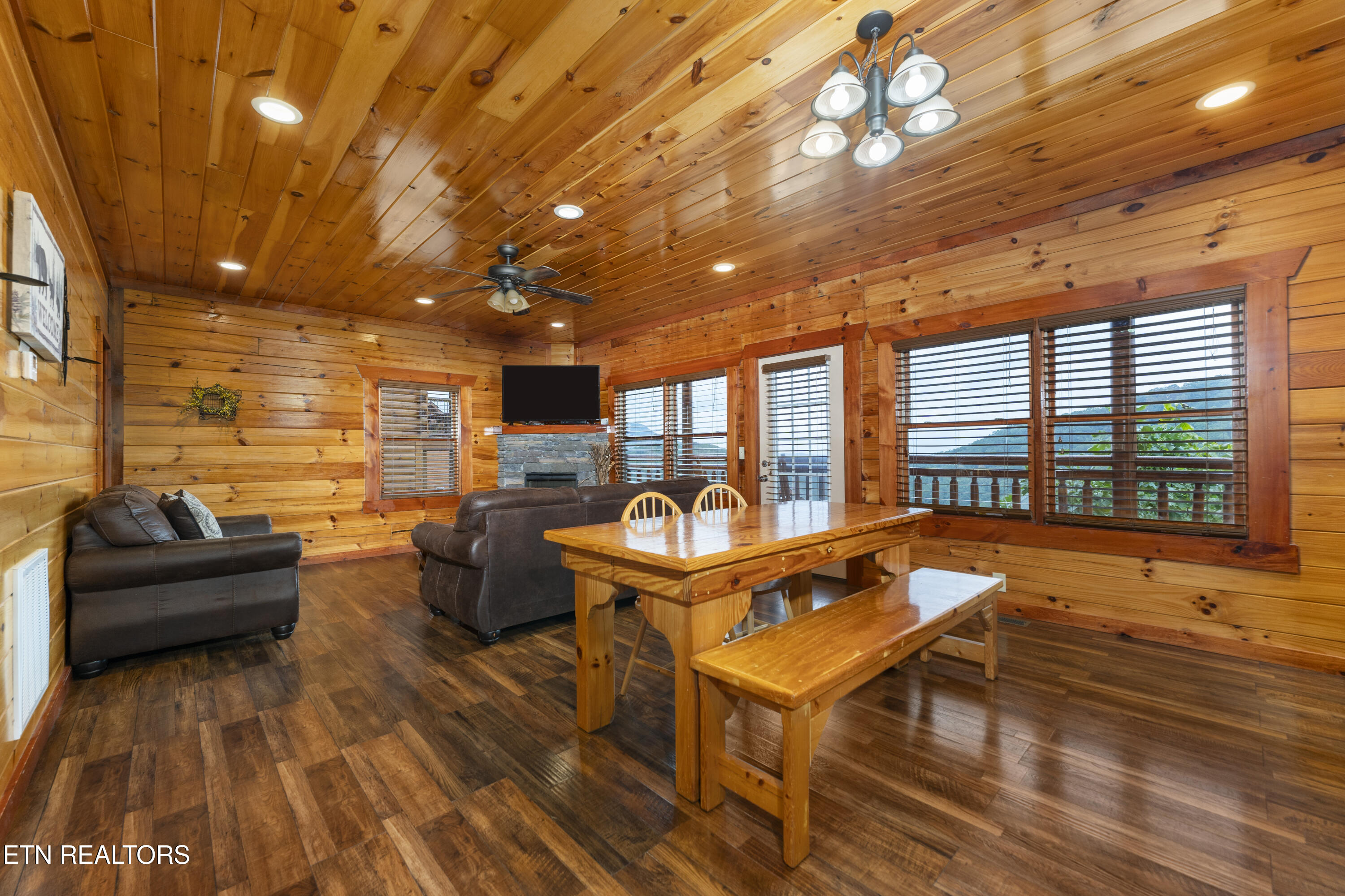 1227 Bird Nest Way