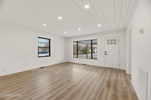 Tiny photo for 507 E Inskip Drive, Knoxville, TN 37912 (MLS # 1323039)