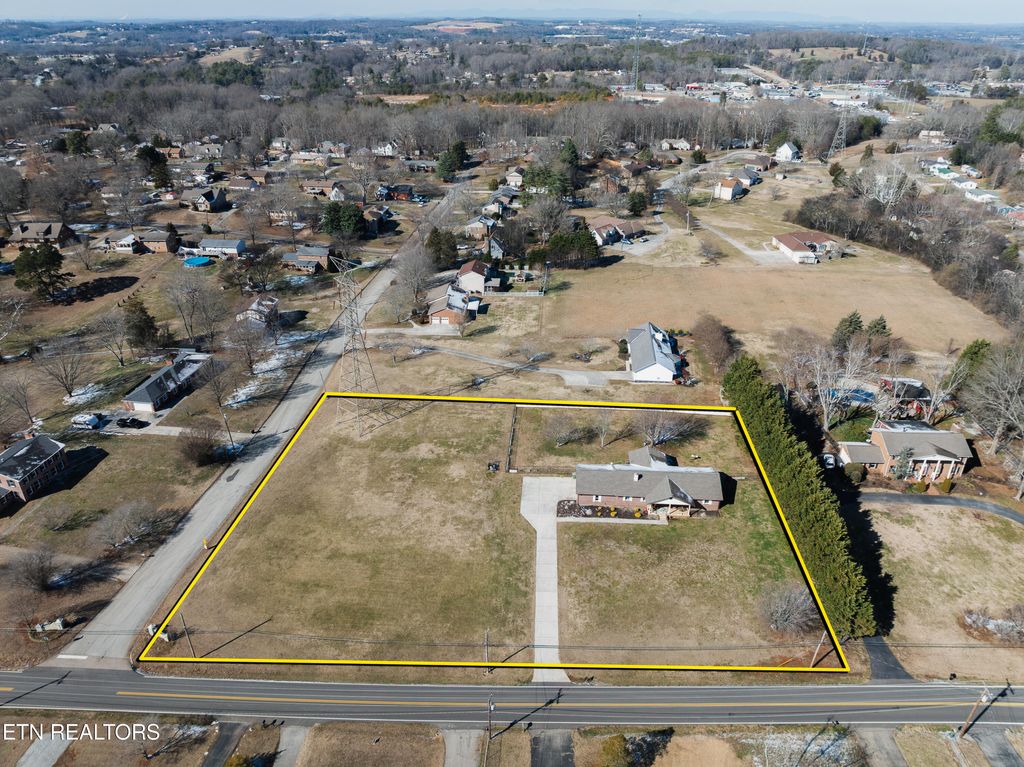 Photo of 2729 Old Niles Ferry- 1.79 Acres Rd, Maryville, TN 37803 (MLS # 1327863)