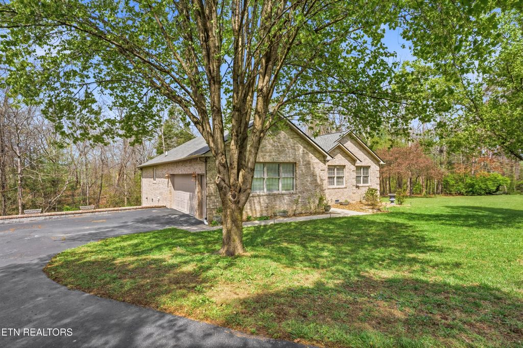 Photo of 55 Rocky Lane, Crossville, TN 38571 (MLS # 1335645)