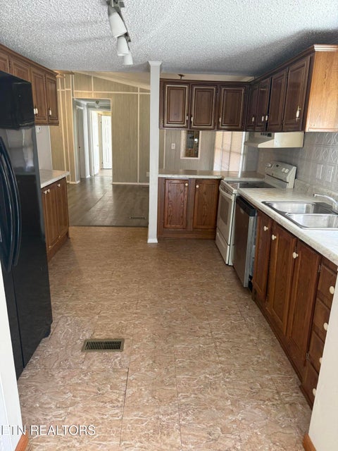 Tiny photo for 145 Florida Ave, Crossville, TN 38572 (MLS # 1360232)