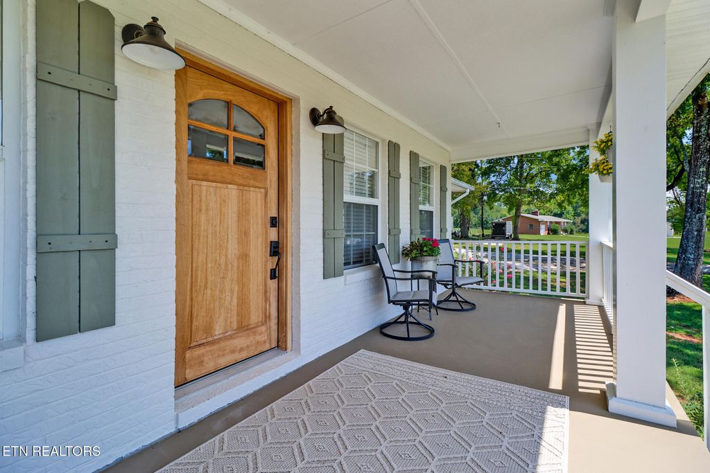 Photo of 4790 Roane State Hwy, Rockwood, TN 37854 (MLS # 1318132)