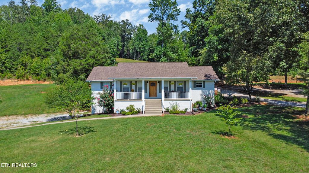 Photo of 4790 Roane State Hwy, Rockwood, TN 37854 (MLS # 1318132)