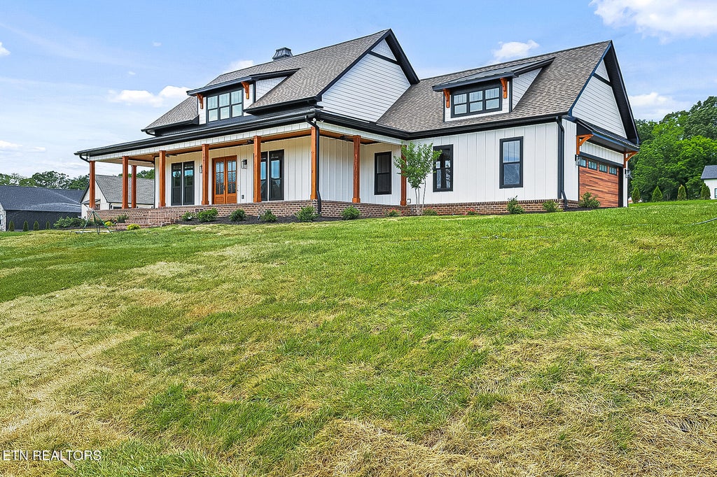 Photo of 1005 Sophie Drive, Greenback, TN 37742 (MLS # 1345443)