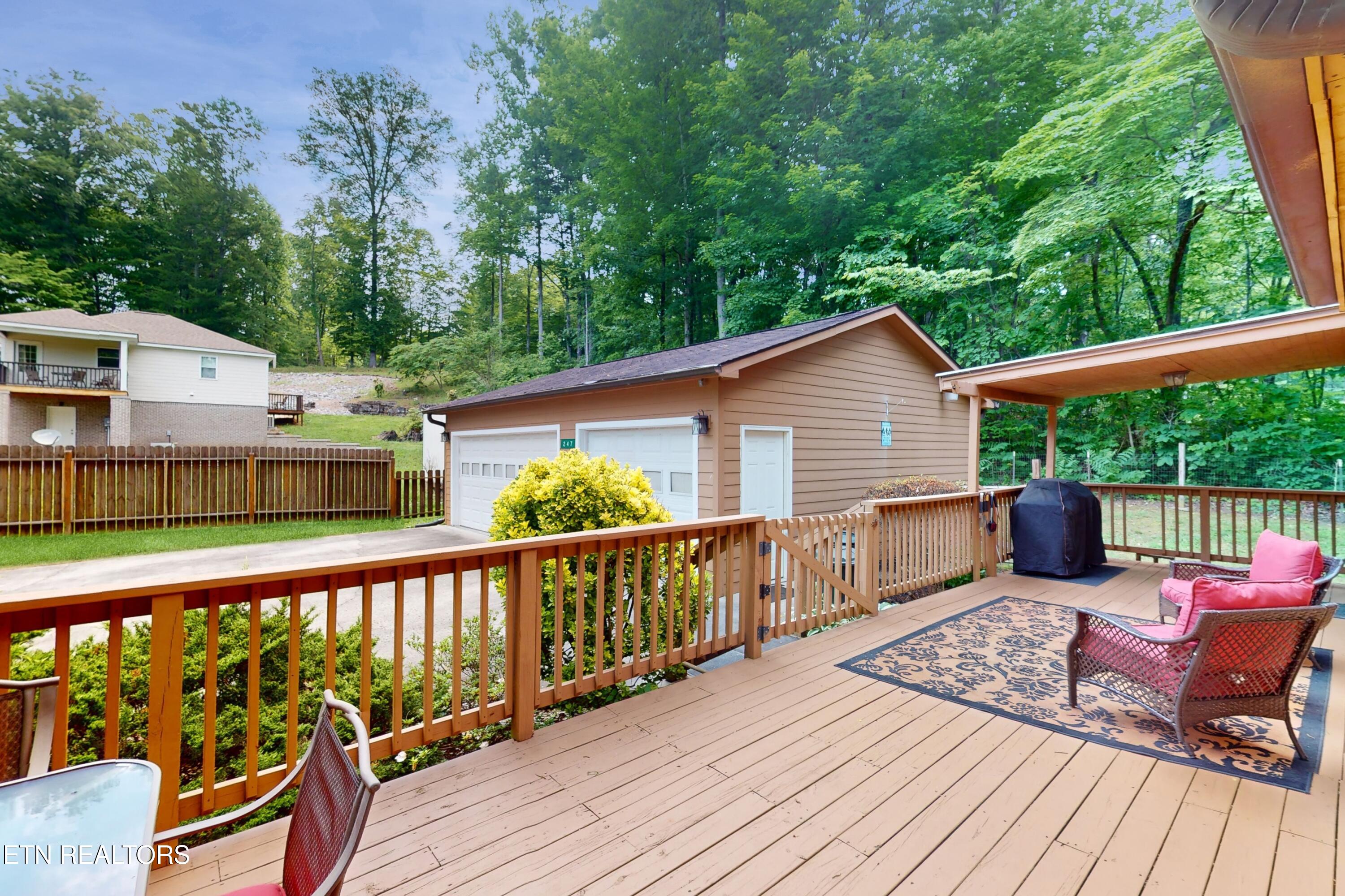 247 Lakeview Lane