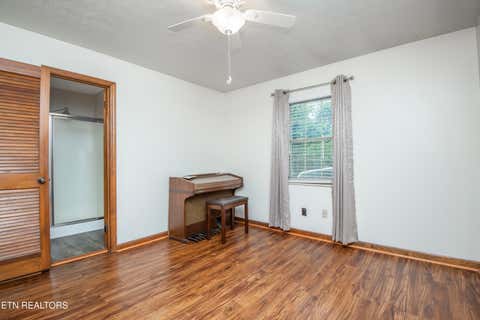 Tiny photo for 501 Oran Zirkle Rd, Kingston, TN 37763 (MLS # 1350062)