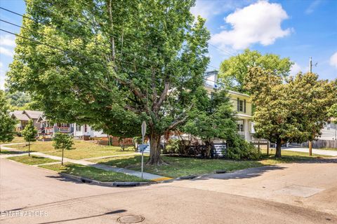 Tiny photo for 1129 Fairfax Ave, Knoxville, TN 37917 (MLS # 1341666)