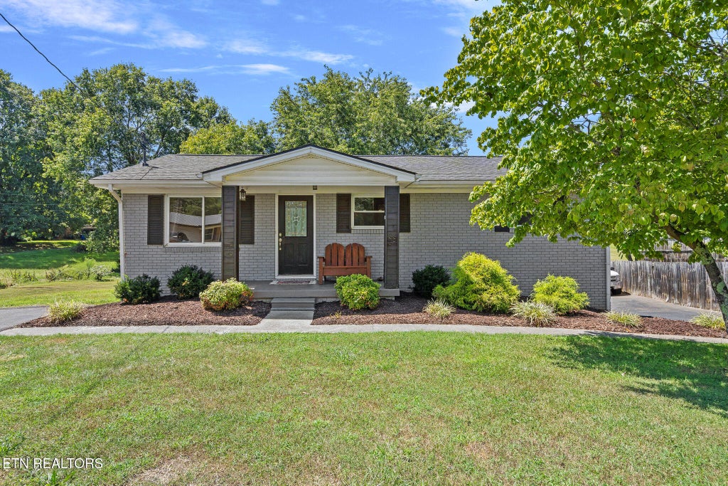 Photo of 2836 Black Oak Rd, Jefferson City, TN 37760 (MLS # 1354299)