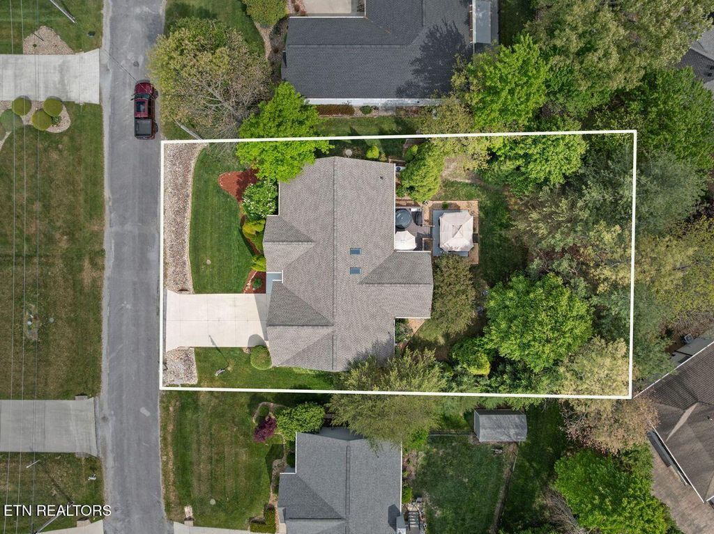 Photo of 25 Brooks Lane #65 Oak, Crossville, TN 38558 (MLS # 1338285)