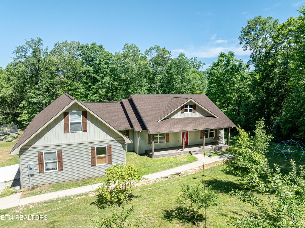 Photo of 204 Forest Ridge Drive, Harriman, TN 37748 (MLS # 1303452)