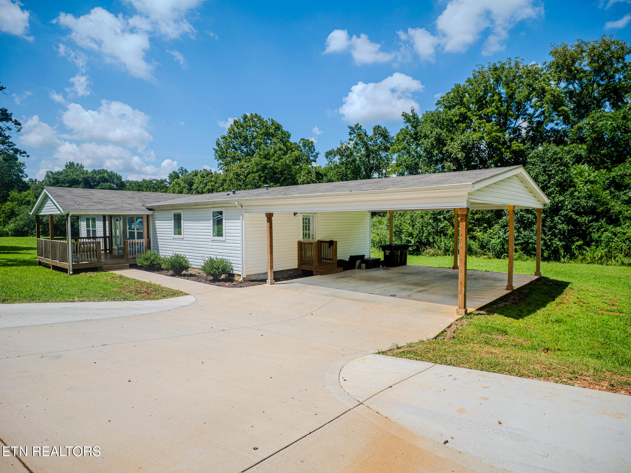 129 W Vinegar Valley Rd