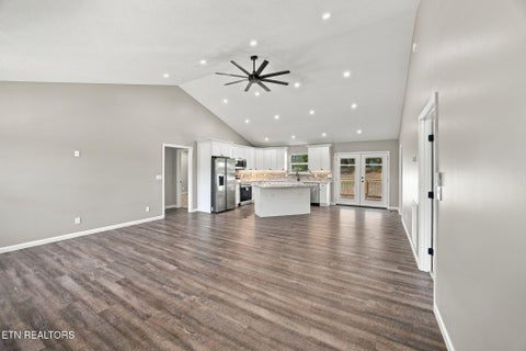 Tiny photo for 610 Lawrence St, Etowah, TN 37331 (MLS # 1359642)