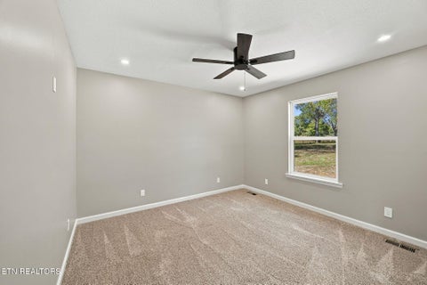 Tiny photo for 610 Lawrence St, Etowah, TN 37331 (MLS # 1359642)