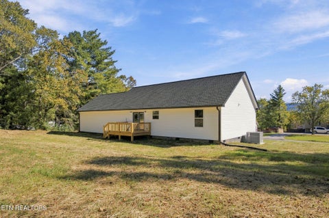 Tiny photo for 610 Lawrence St, Etowah, TN 37331 (MLS # 1359642)