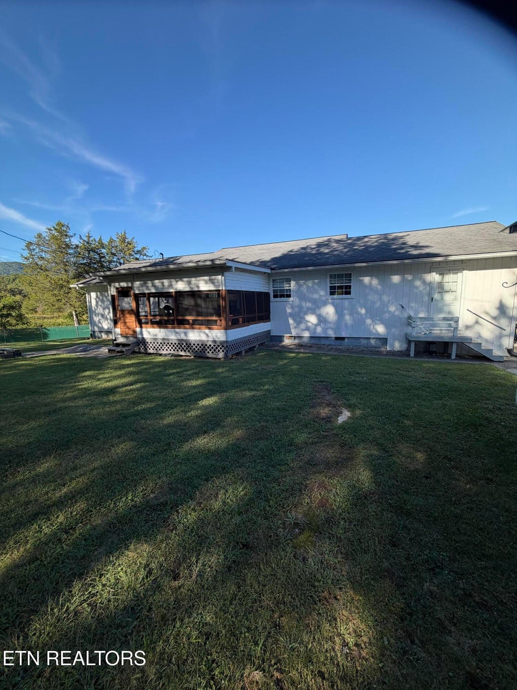 Photo of 125 Christian St, Harrogate, TN 37752 (MLS # 1356894)