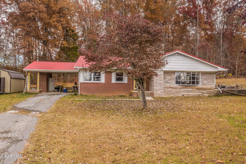 Photo of 332 McVey Rd, Tazewell, TN 37879 (MLS # 1210746)