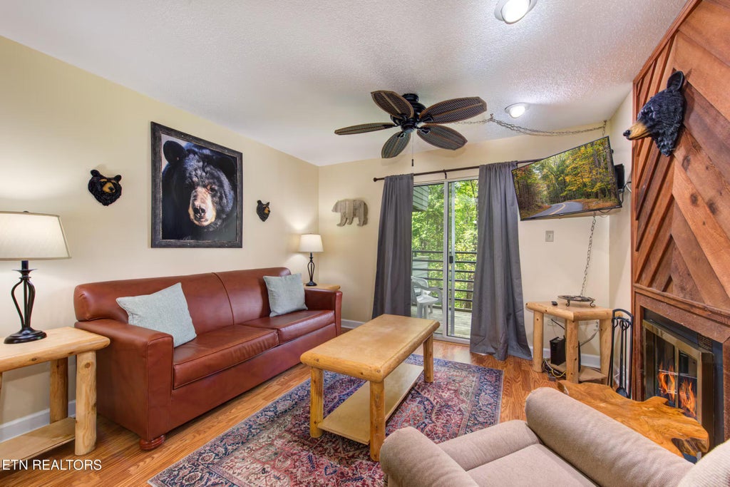 Photo of 1260 Ski View Drive #APT 2104, Gatlinburg, TN 37738 (MLS # 1354446)