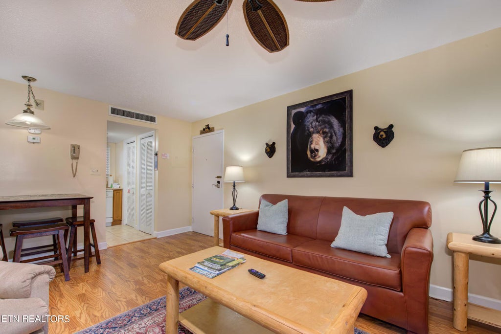 Photo of 1260 Ski View Drive #APT 2104, Gatlinburg, TN 37738 (MLS # 1354446)