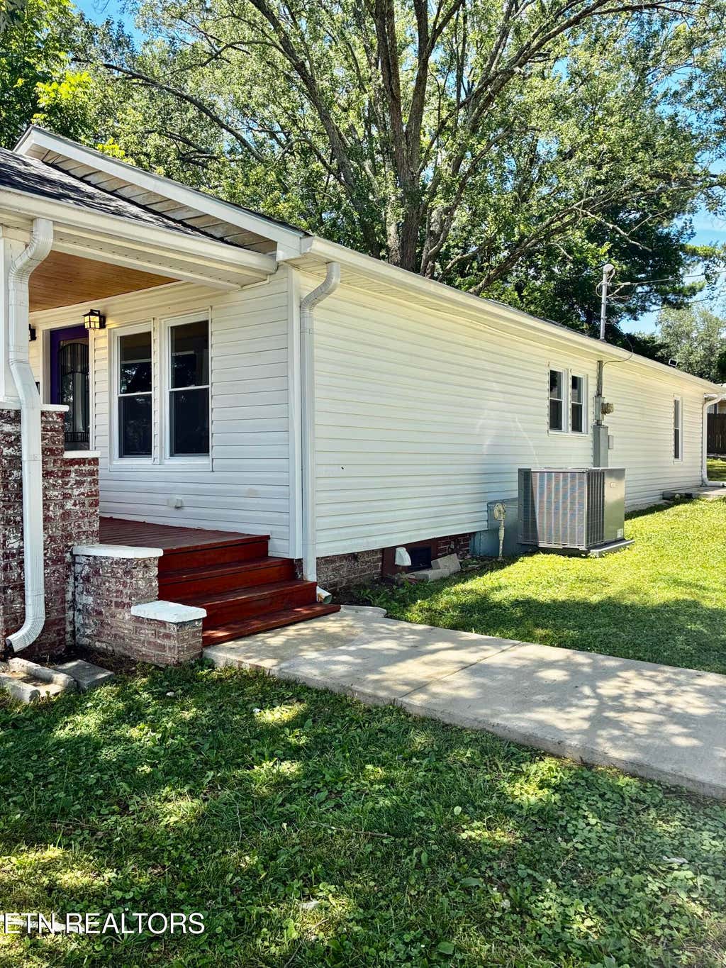 Photo of 2215 Morningside Drive, Morristown, TN 37814 (MLS # 1346523)