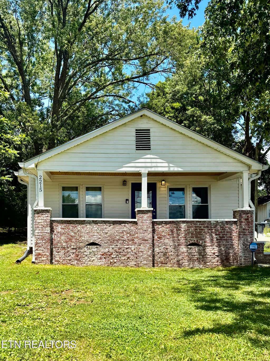 Photo of 2215 Morningside Drive, Morristown, TN 37814 (MLS # 1346523)