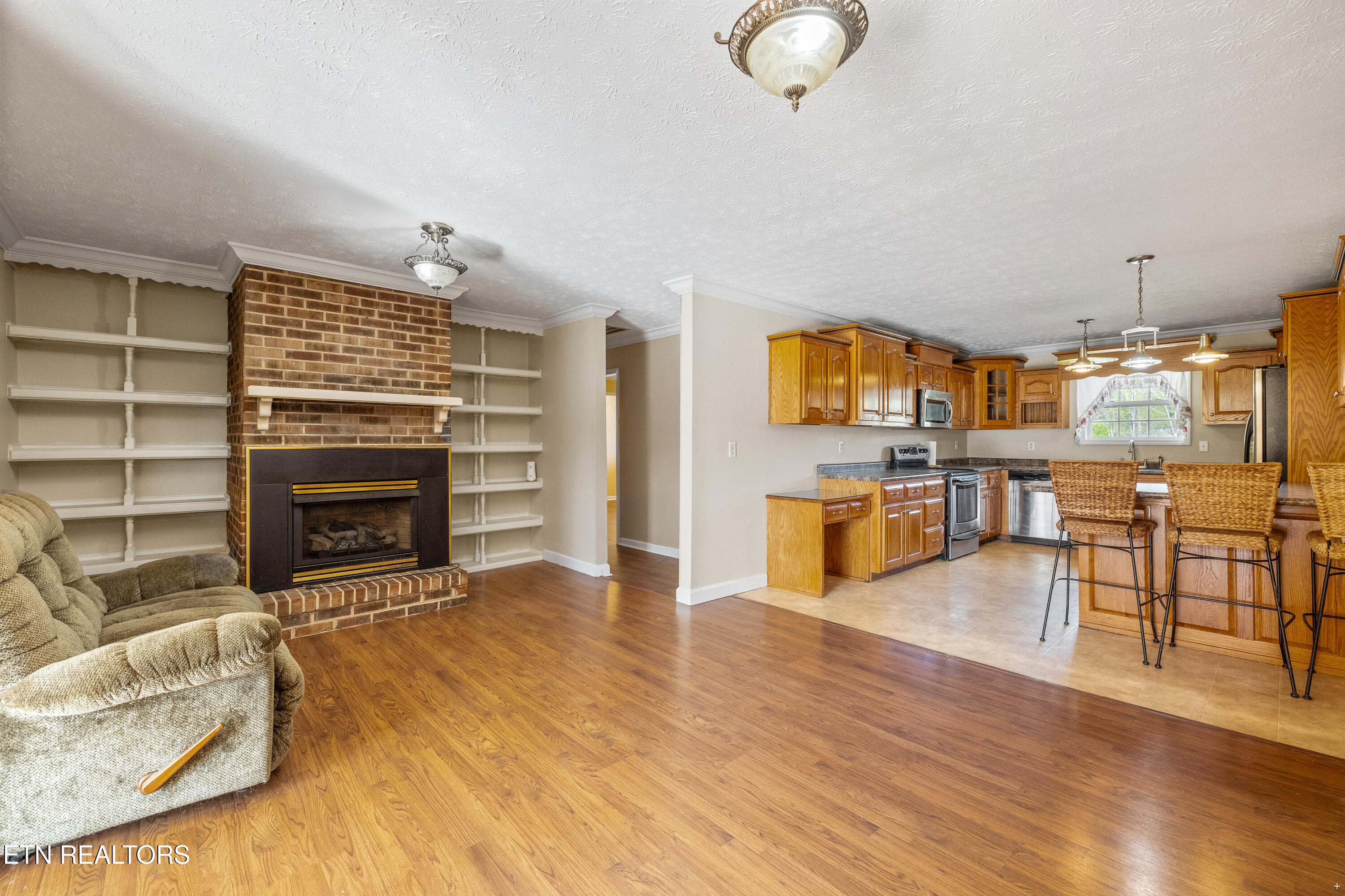 154 Scarlett Drive