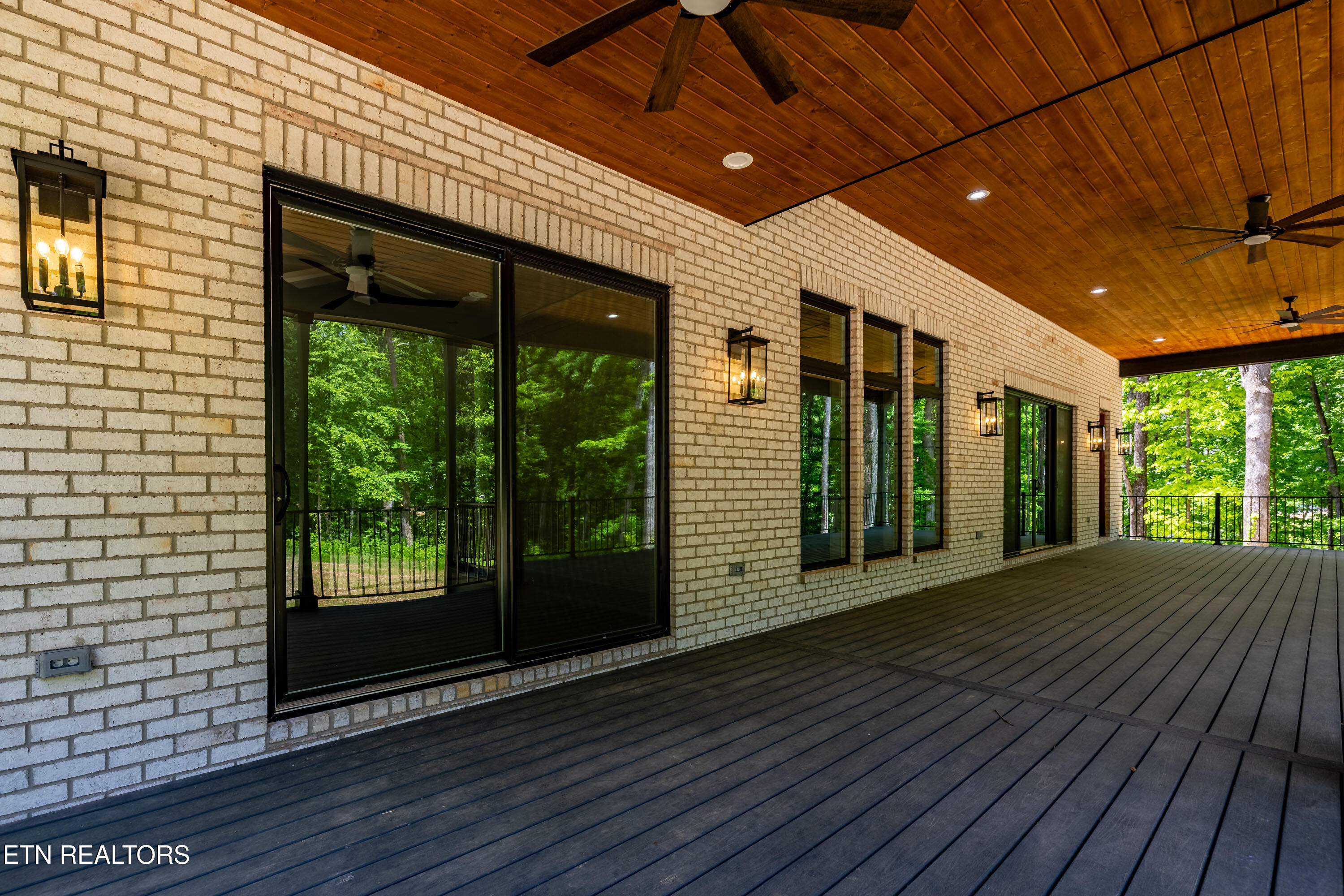 1221 Kellys View Drive