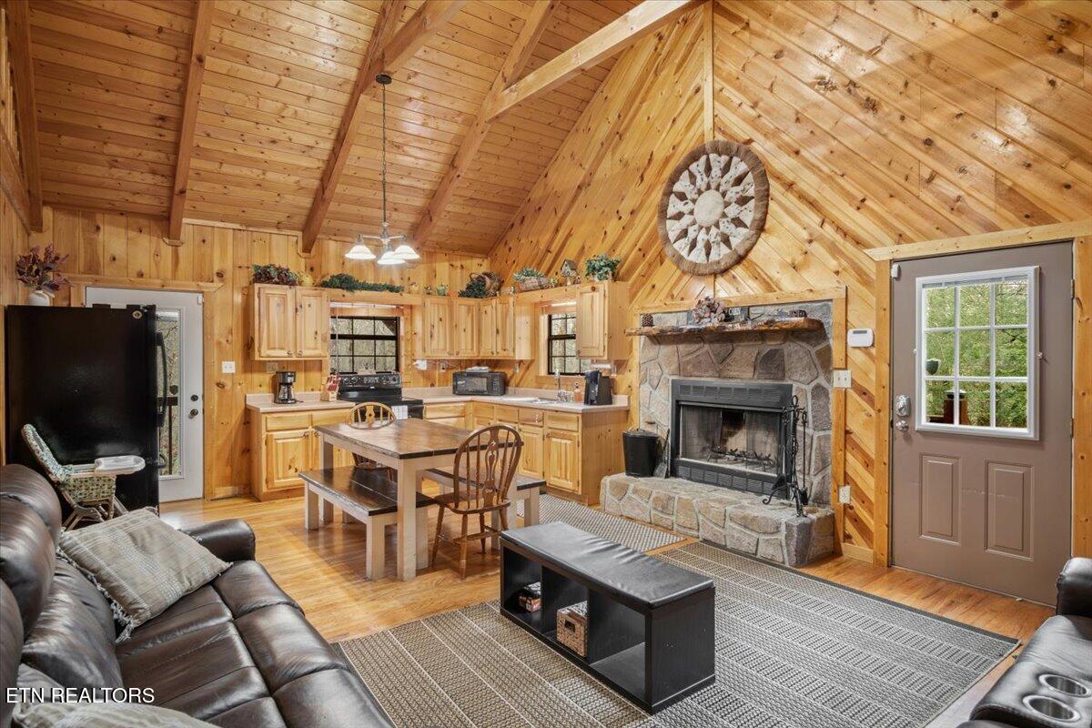 4164 Lumber Jack Way