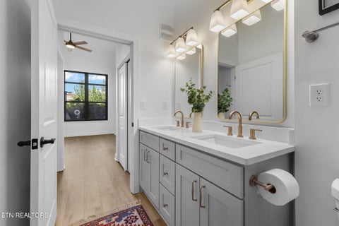 Tiny photo for 445 W Blount Ave #108, Knoxville, TN 37920 (MLS # 1357504)