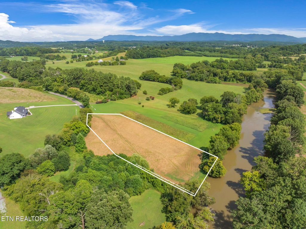 Photo of 654 Martin Mill Pike, Rockford, TN 37853 (MLS # 1271343)