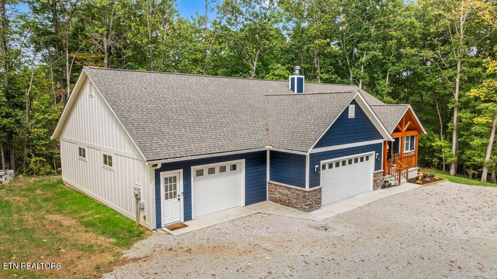 Photo of 5100 Roane State Highway Off Hwy, Rockwood, TN 37854 (MLS # 1316407)