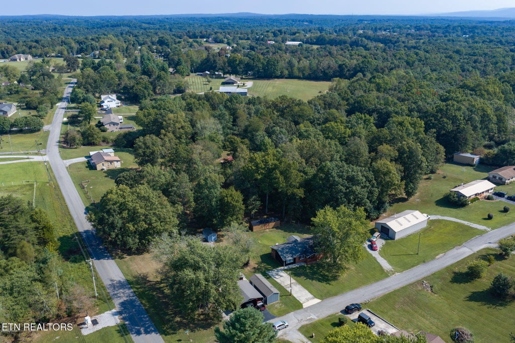 Photo of 598 Glenwood Circle, Crossville, TN 38555 (MLS # 1356546)